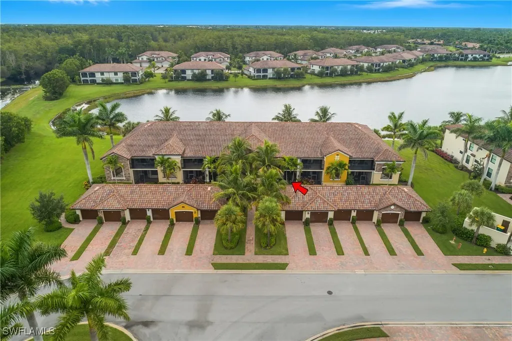 9533 Avellino Way Naples FL 34113