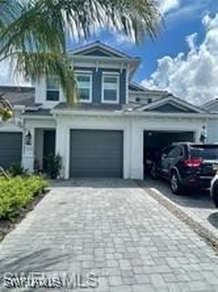 2548 Seychelles Drive Naples FL 34112