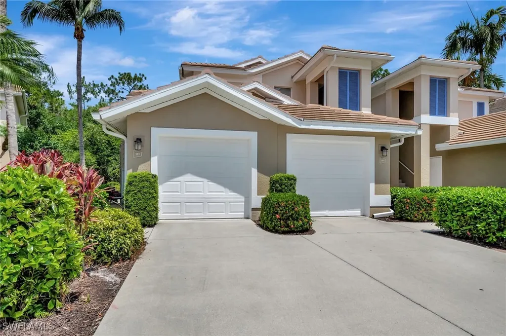 Naples FL, 857 Carrick Bend Circle, Unit 101