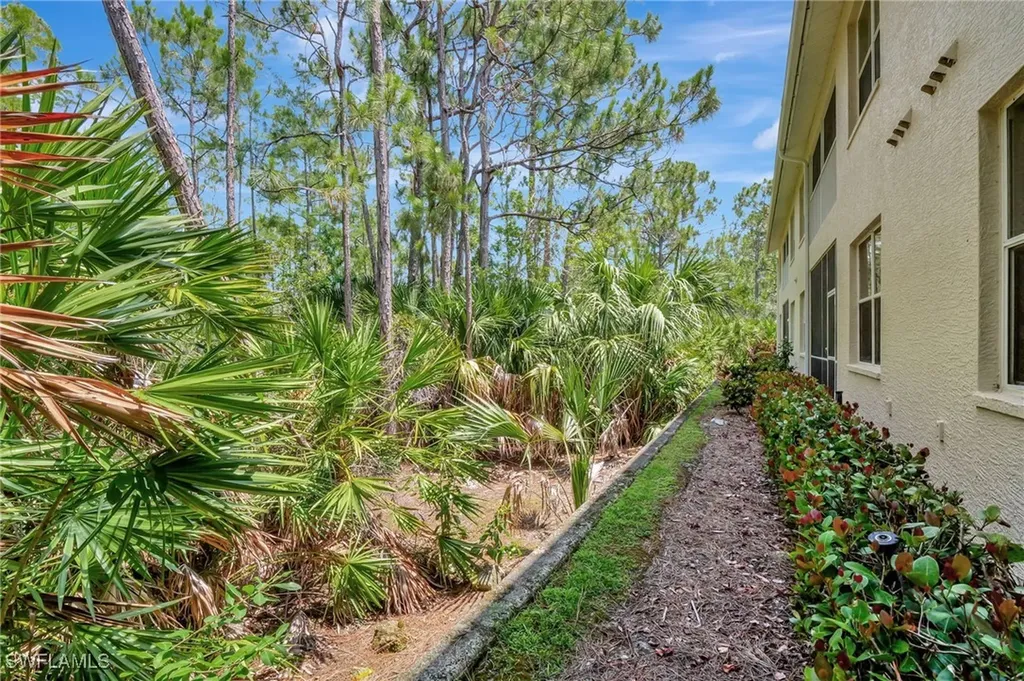 857 Carrick Bend Circle Naples FL 34110