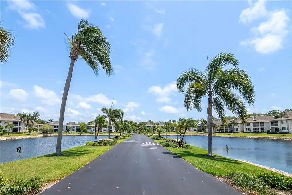 105 Georgetown Boulevard Naples FL 34112