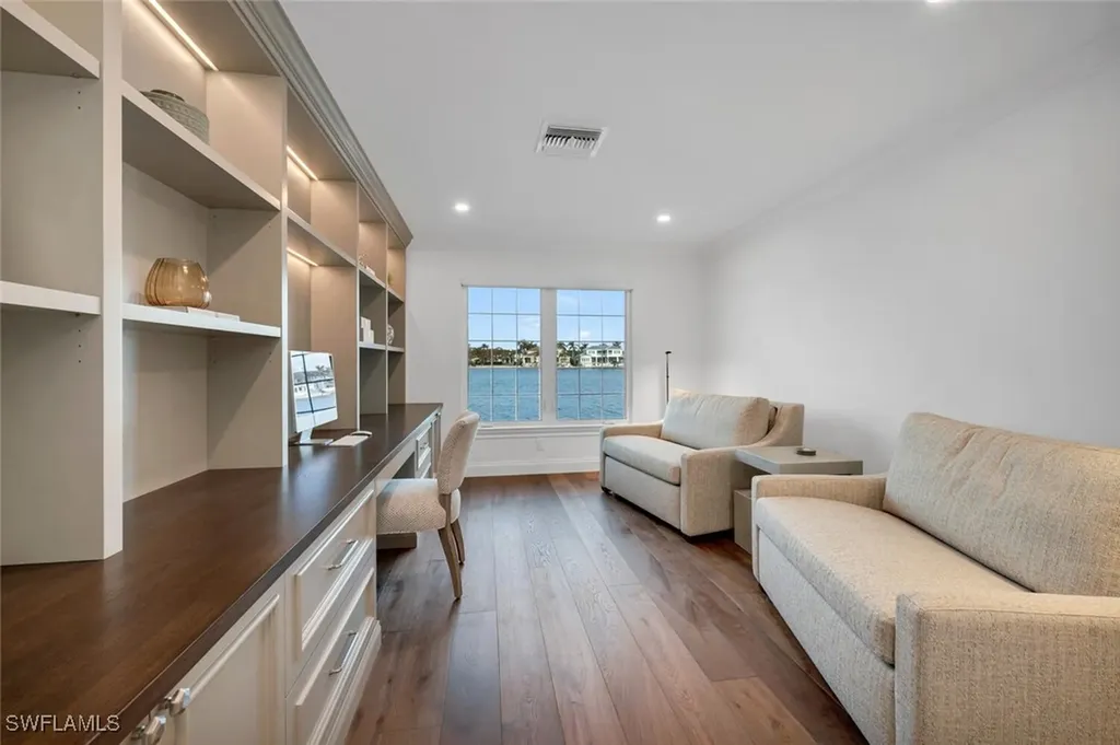 4000 Gulf Shore Boulevard N Naples FL 34103