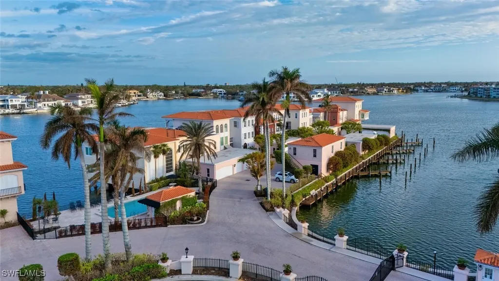 4000 Gulf Shore Boulevard N Naples FL 34103