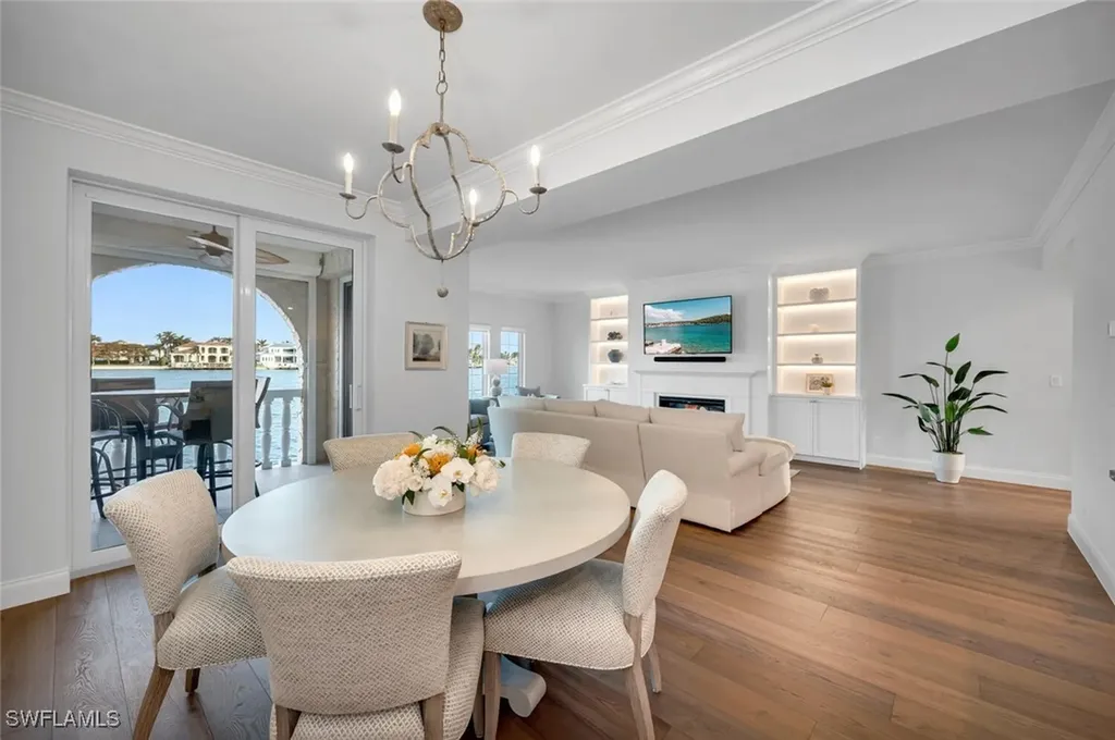 4000 Gulf Shore Boulevard N Naples FL 34103