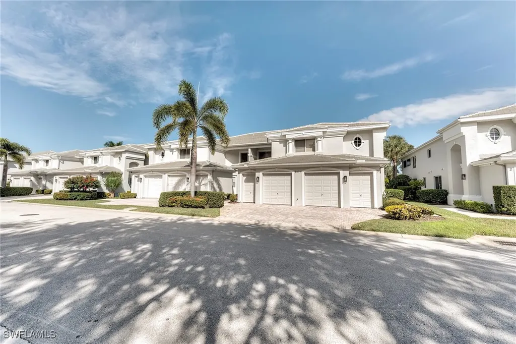 Estero FL, 8471 Southbridge Drive, Unit 1