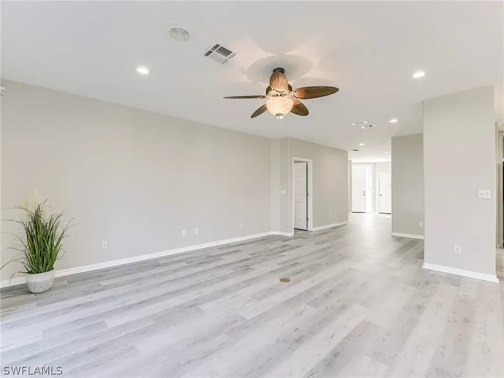 8471 Southbridge Drive Estero FL 33967