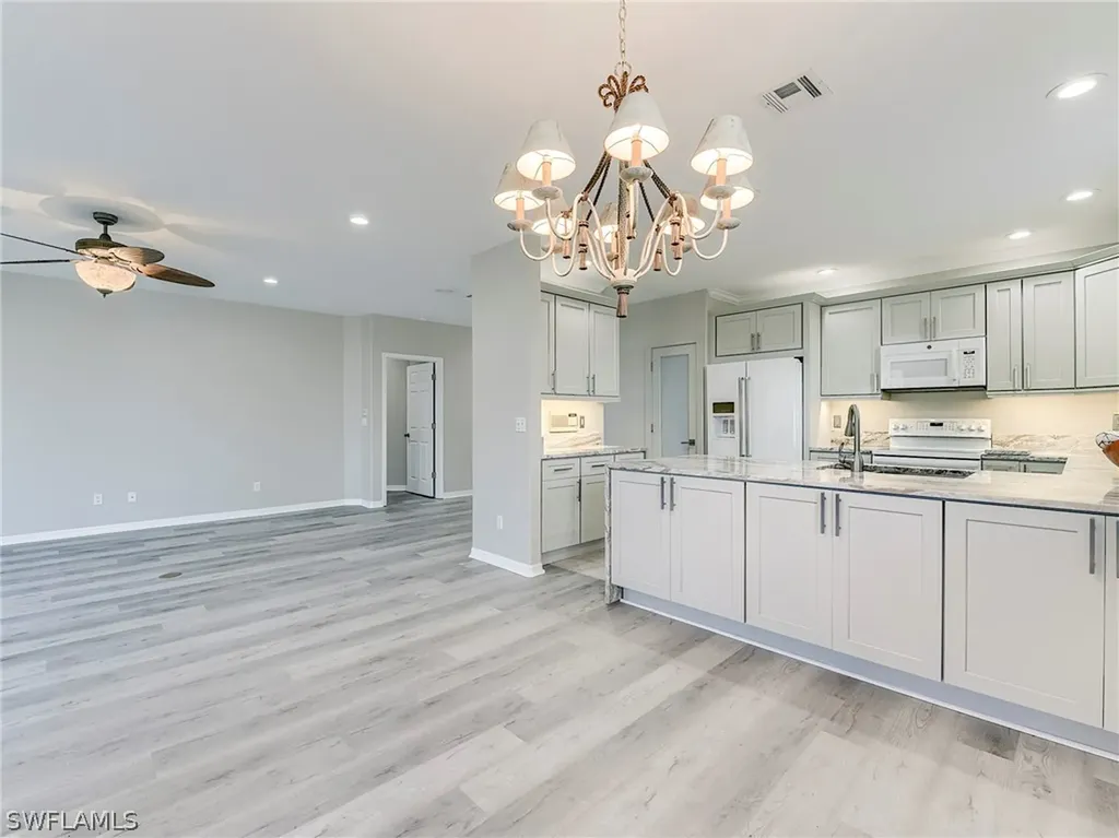 8471 Southbridge Drive Estero FL 33967