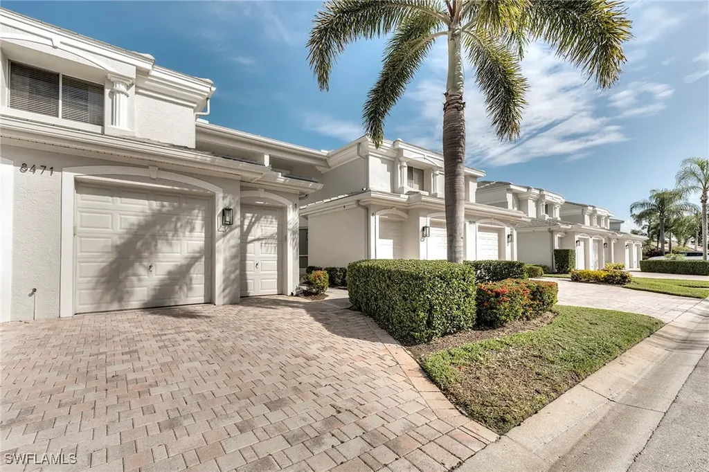 8471 Southbridge Drive Estero FL 33967