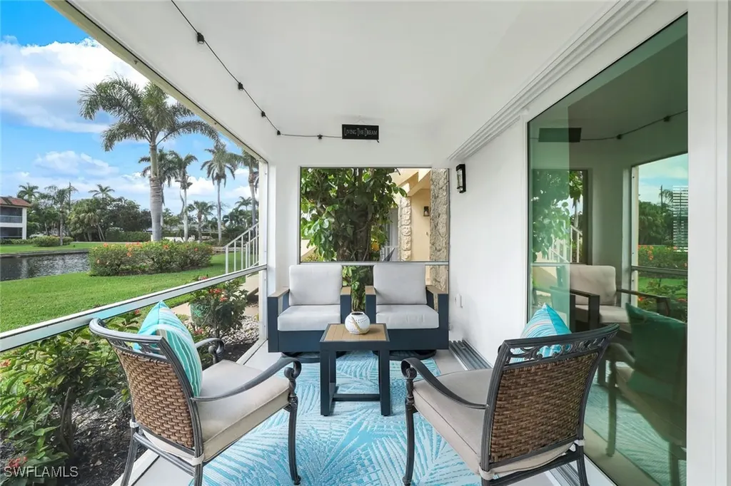 1155 Sandpiper Street Naples FL 34102