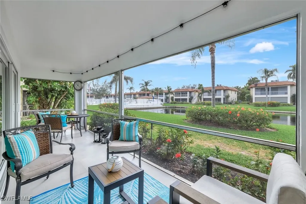 1155 Sandpiper Street Naples FL 34102