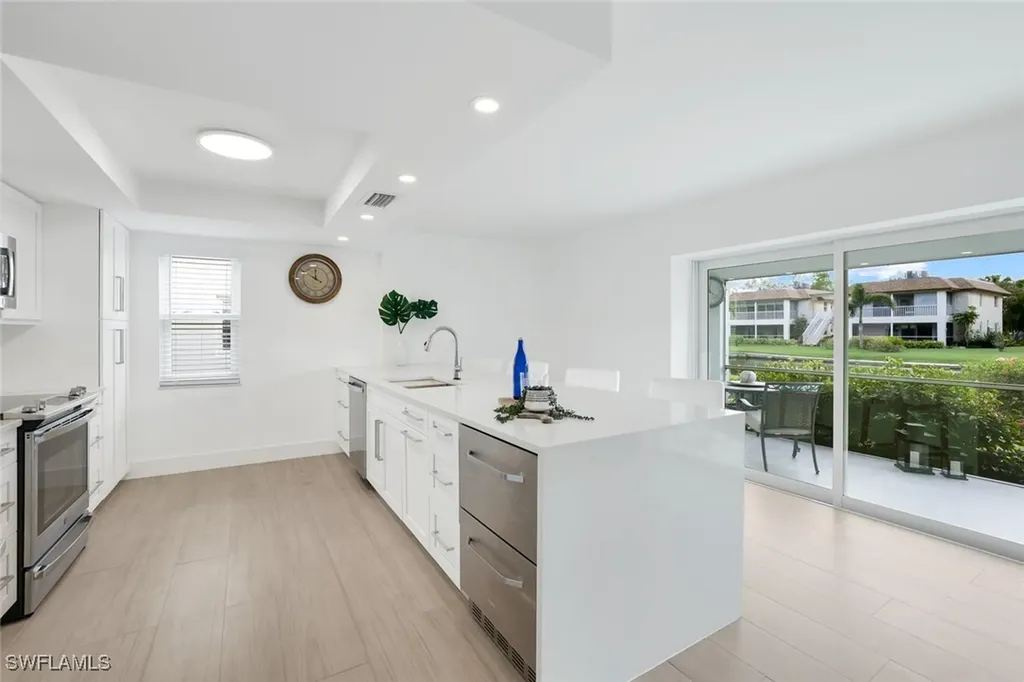 1155 Sandpiper Street Naples FL 34102