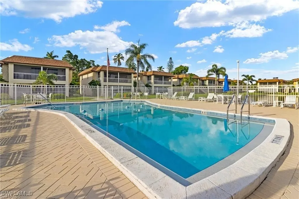 1155 Sandpiper Street Naples FL 34102