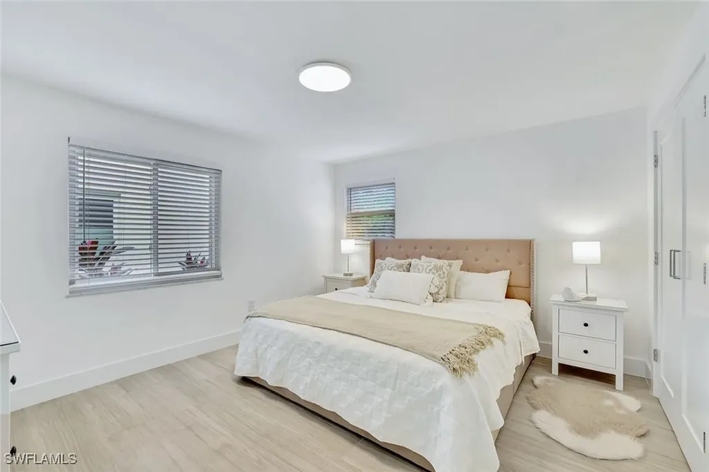 1155 Sandpiper Street Naples FL 34102