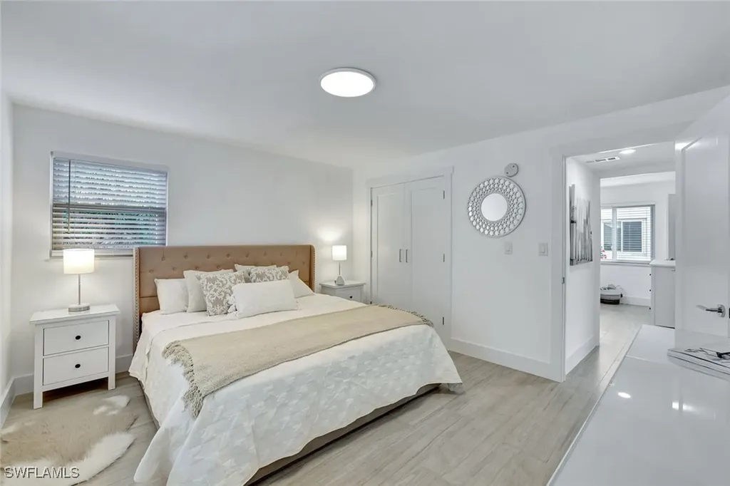 1155 Sandpiper Street Naples FL 34102