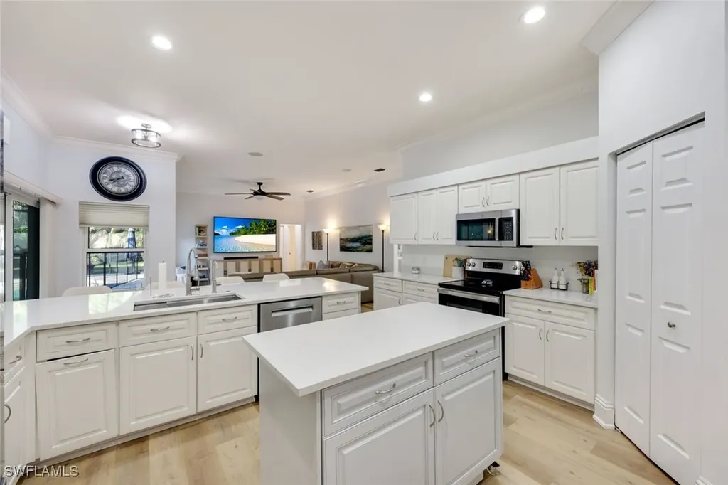 7500 Woodland Bend Circle Fort Myers FL 33912