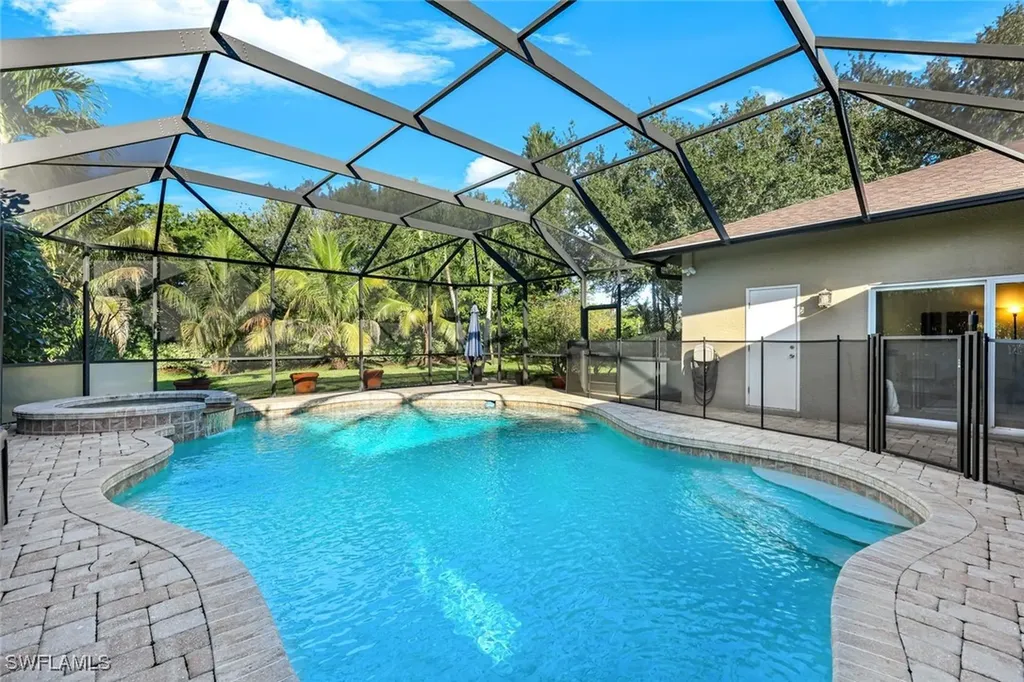 7500 Woodland Bend Circle Fort Myers FL 33912