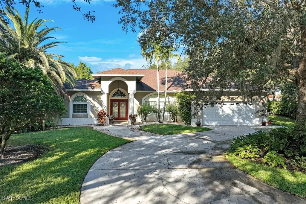 7500 Woodland Bend Circle Fort Myers FL 33912