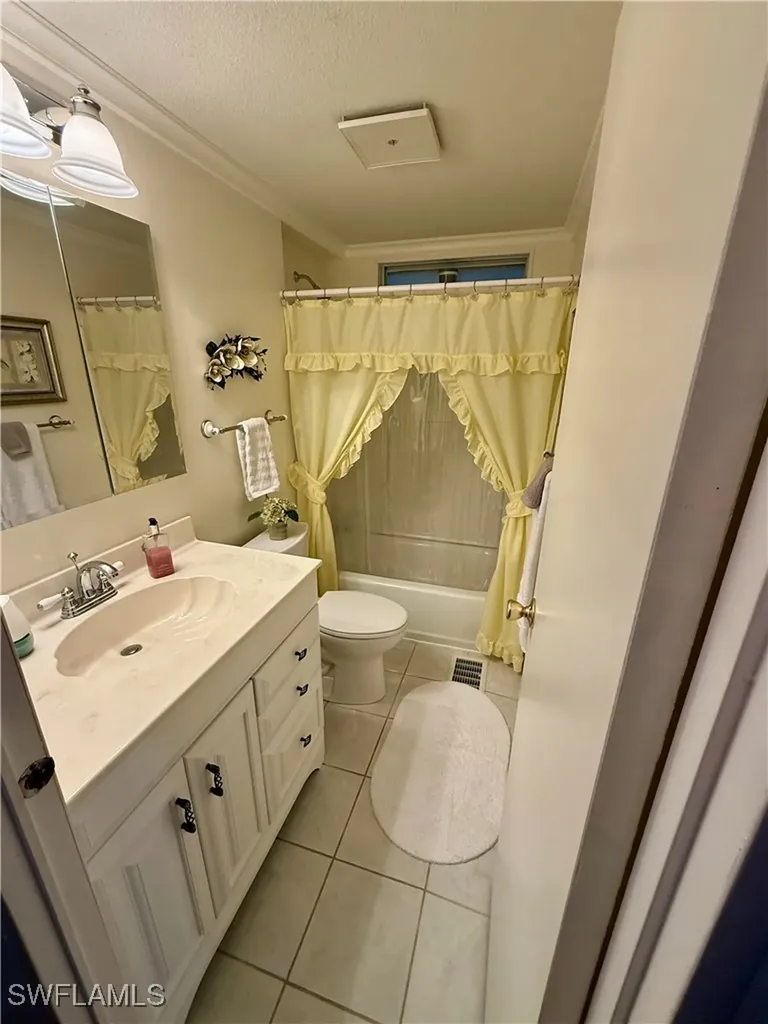 181 Sand Drive Naples FL 34104