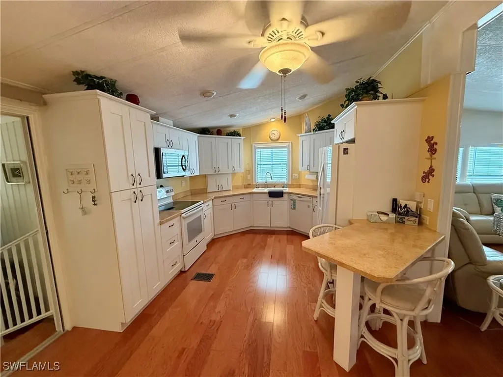 181 Sand Drive Naples FL 34104