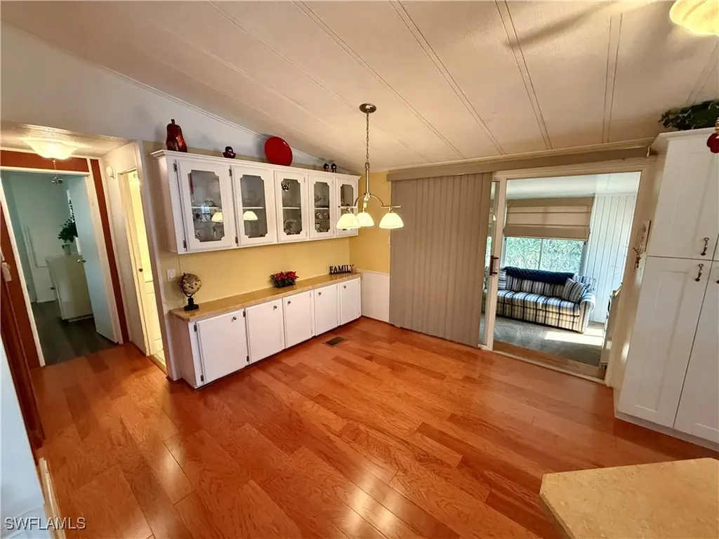 181 Sand Drive Naples FL 34104