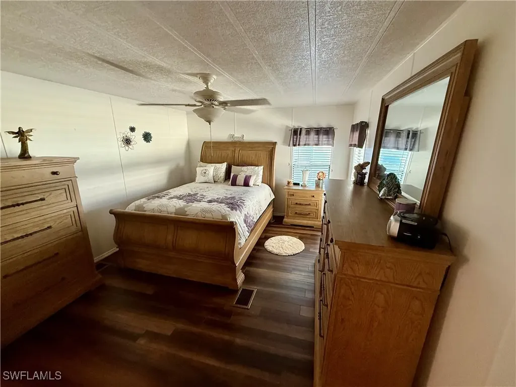 181 Sand Drive Naples FL 34104