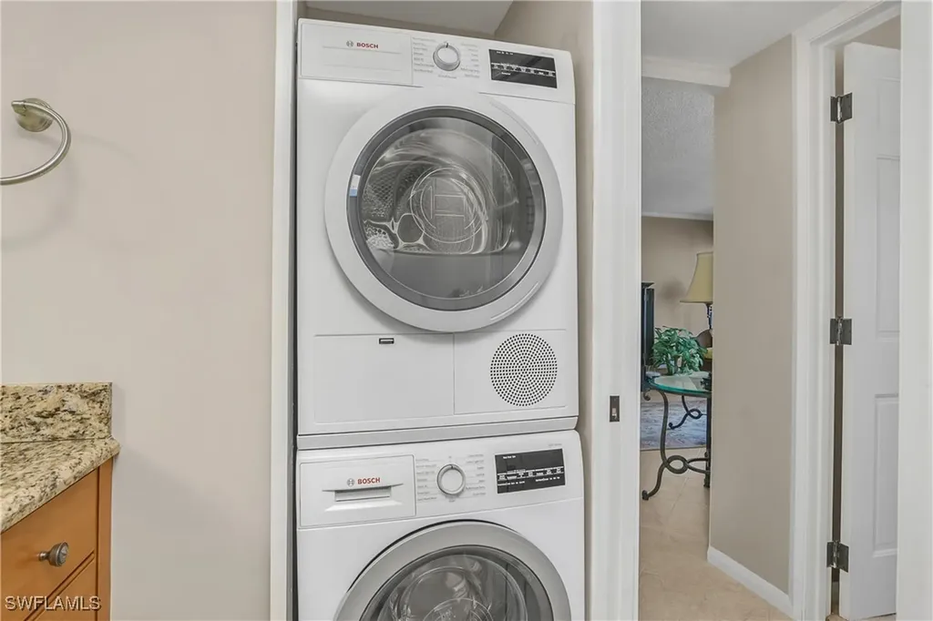 4005 Gulf Shore Boulevard N Naples FL 34103