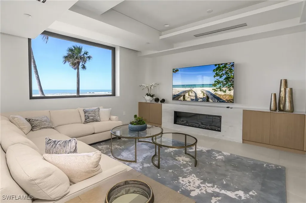 4005 Gulf Shore Boulevard N Naples FL 34103