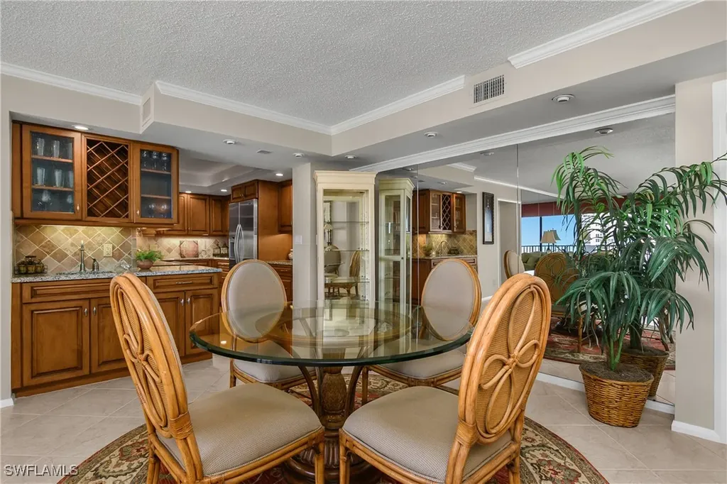 4005 Gulf Shore Boulevard N Naples FL 34103