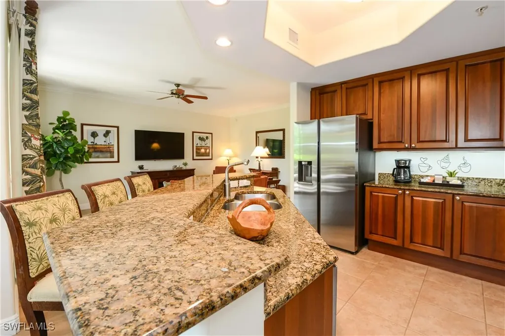 975 Sandpiper Street Naples FL 34102