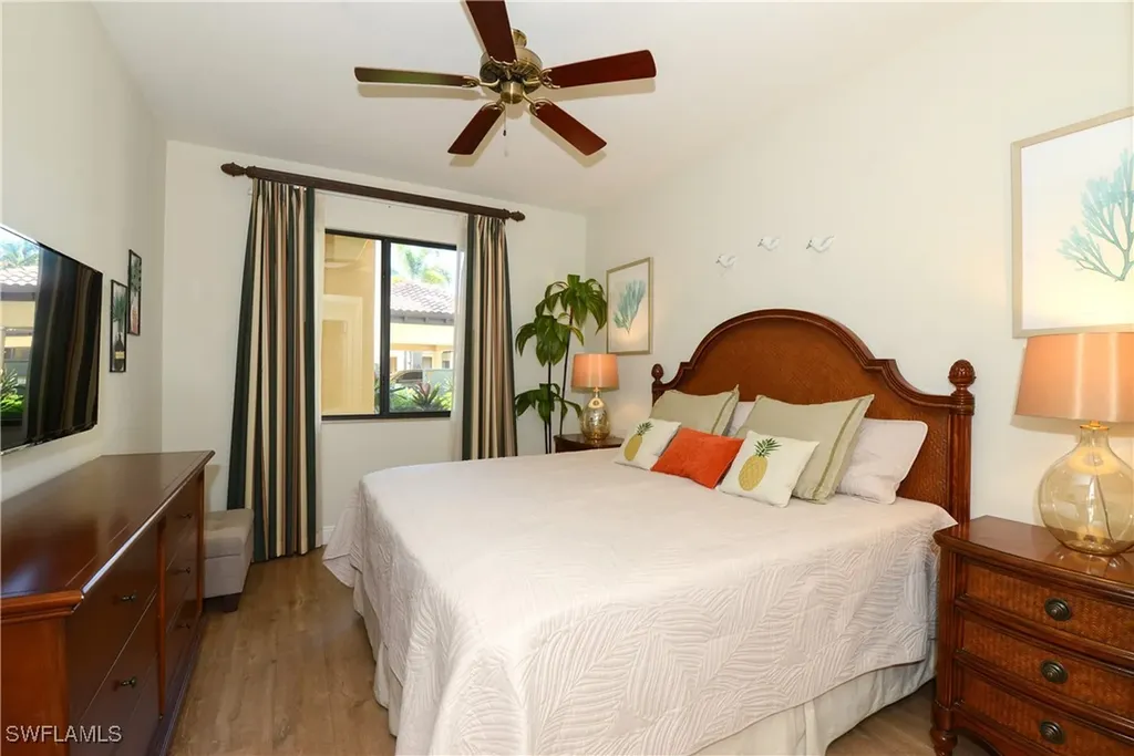 975 Sandpiper Street Naples FL 34102