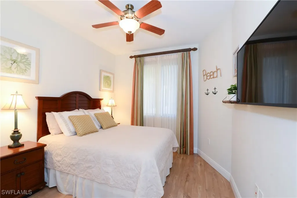 975 Sandpiper Street Naples FL 34102