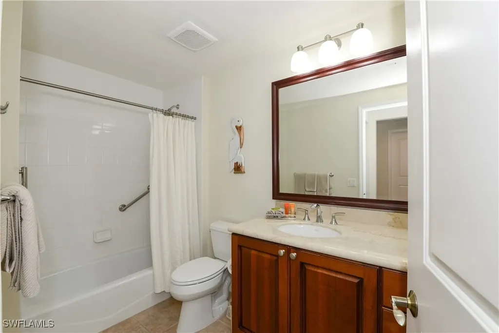 975 Sandpiper Street Naples FL 34102
