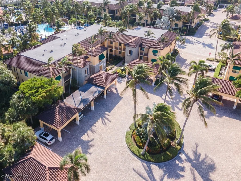 975 Sandpiper Street Naples FL 34102