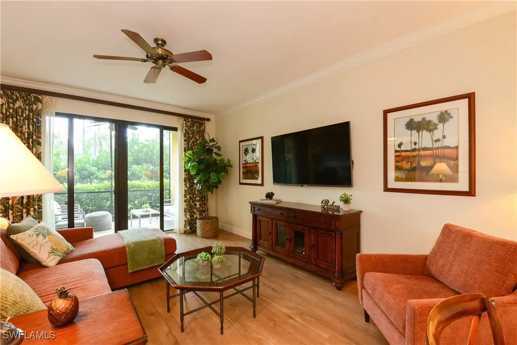 975 Sandpiper Street Naples FL 34102