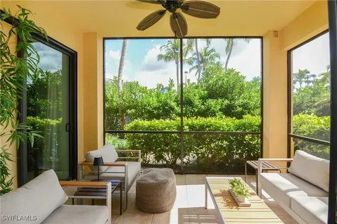 975 Sandpiper Street Naples FL 34102