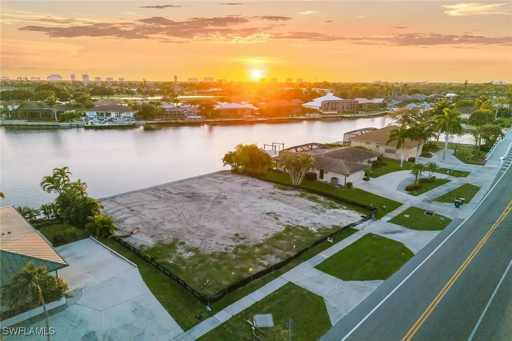 450 N Barfield Drive Marco Island FL 34145