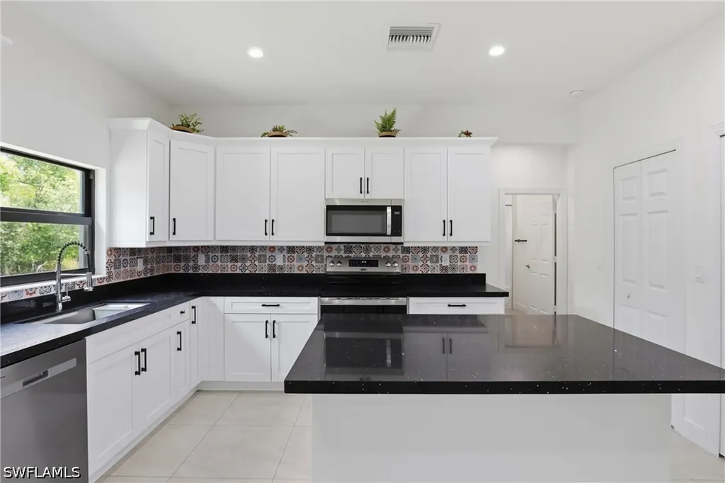 2783 70th Avenue NE Naples FL 34120