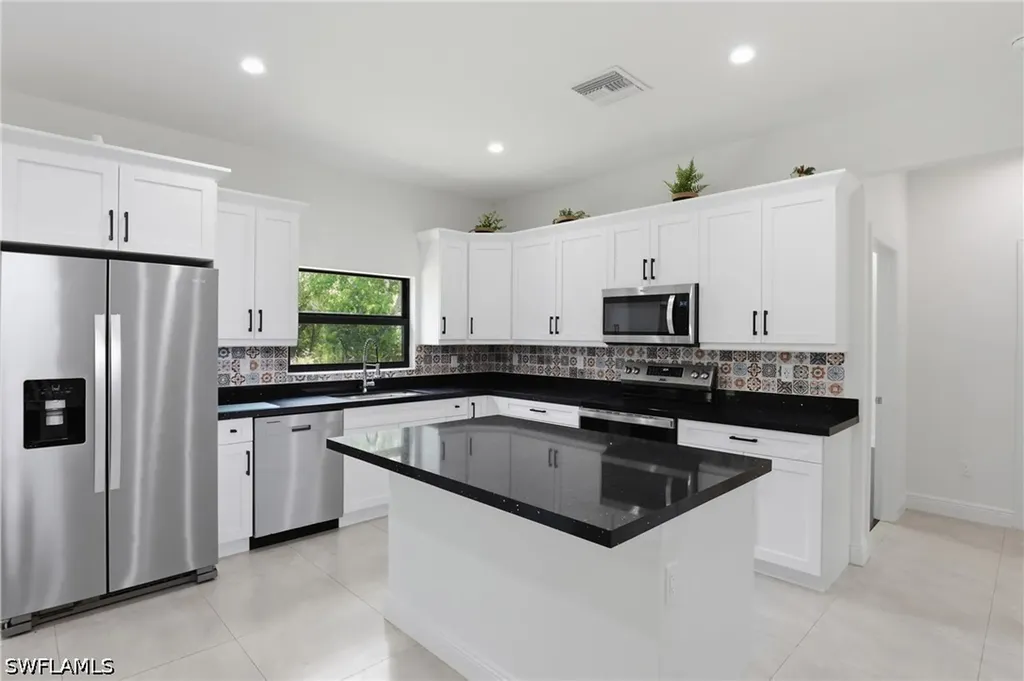 2783 70th Avenue NE Naples FL 34120