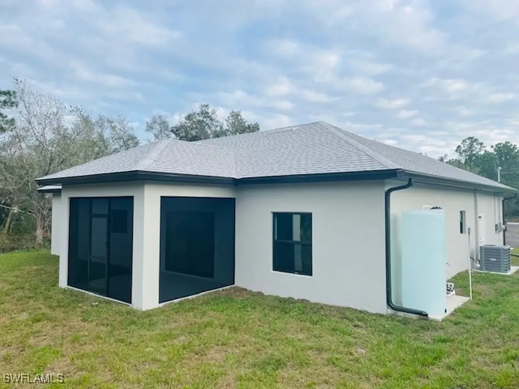 2783 70th Avenue NE Naples FL 34120