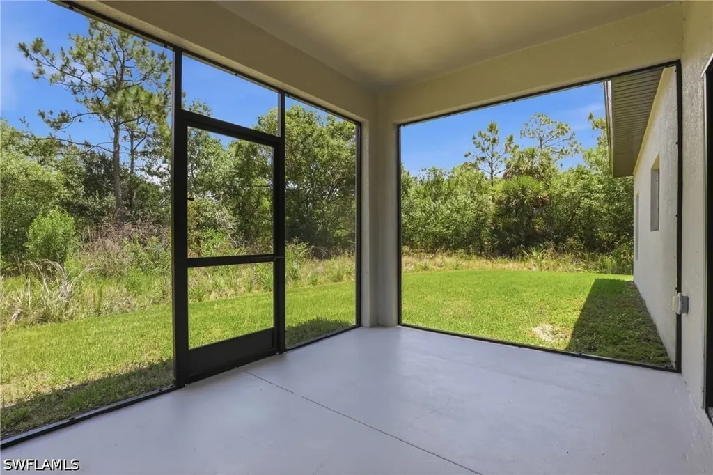 2783 70th Avenue NE Naples FL 34120