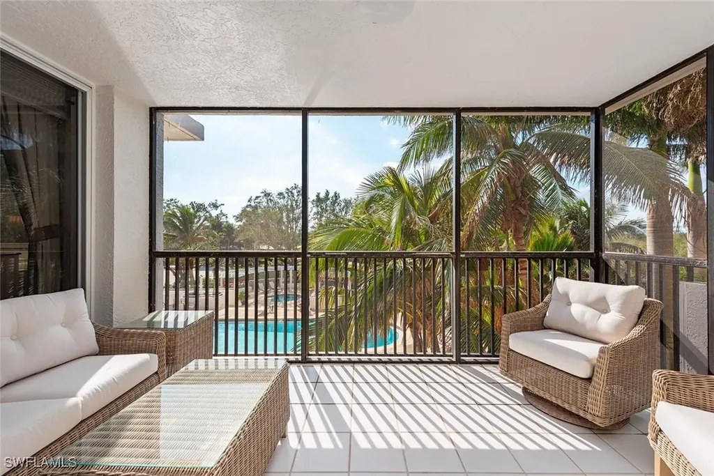 6825 Grenadier Boulevard Naples FL 34108