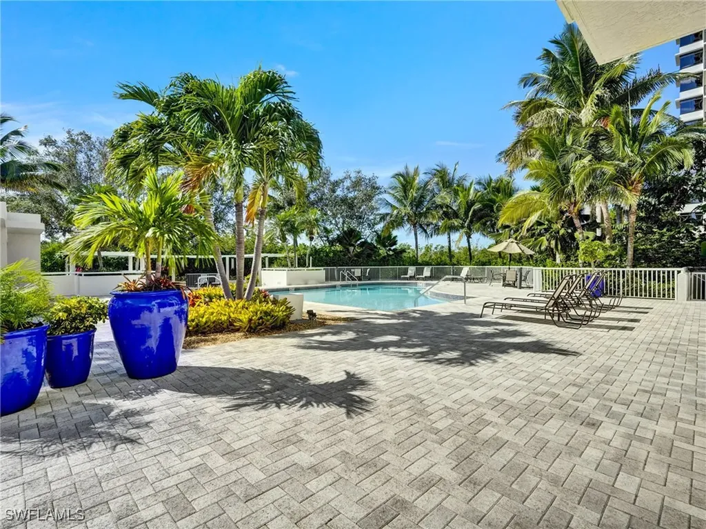 6825 Grenadier Boulevard Naples FL 34108