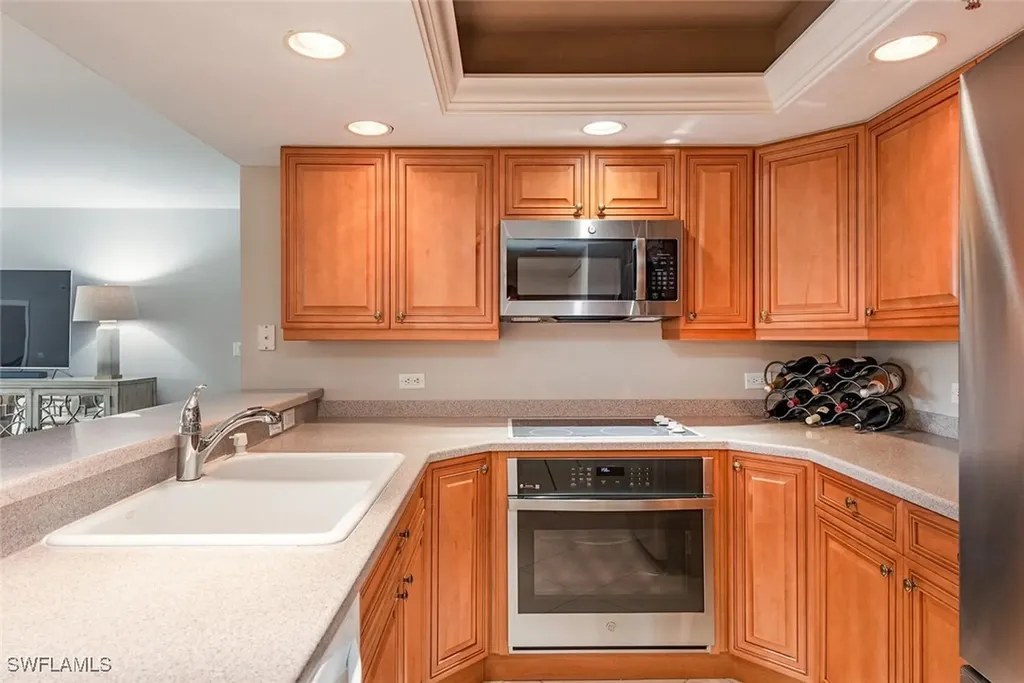 6825 Grenadier Boulevard Naples FL 34108