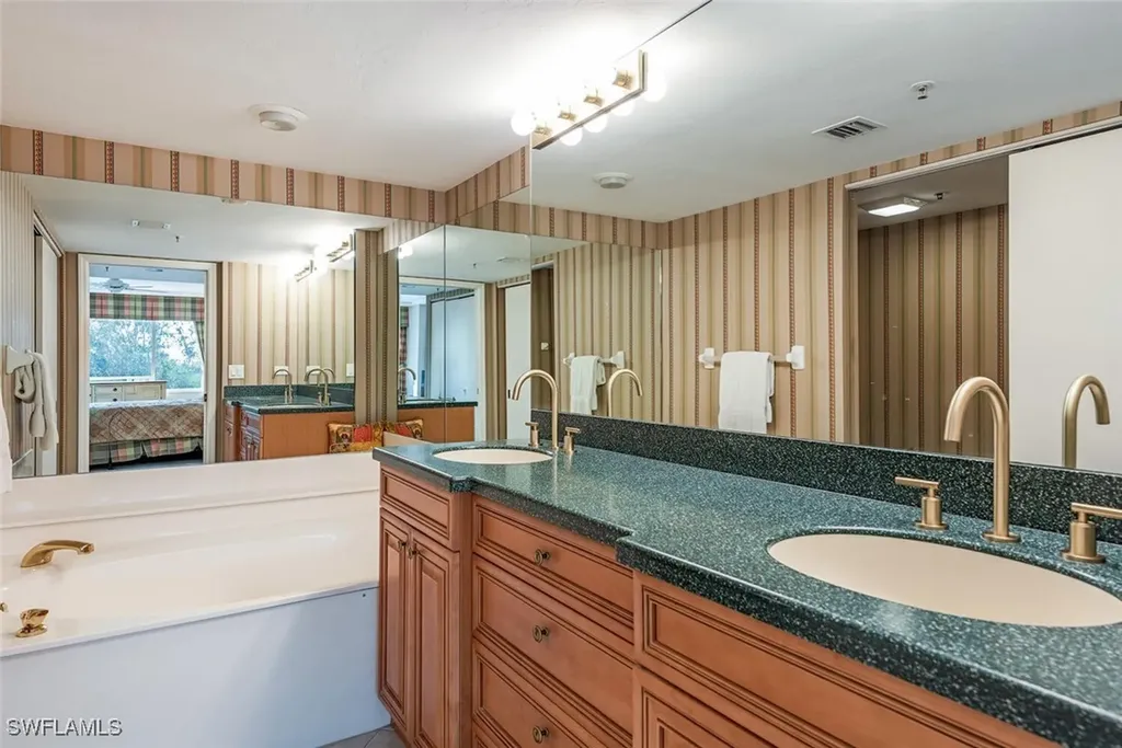6825 Grenadier Boulevard Naples FL 34108