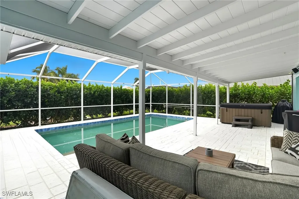 6163 Plumosa Avenue Fort Myers FL 33908