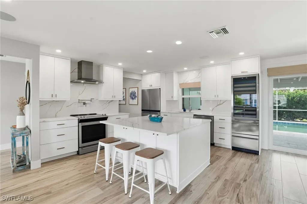 6163 Plumosa Avenue Fort Myers FL 33908