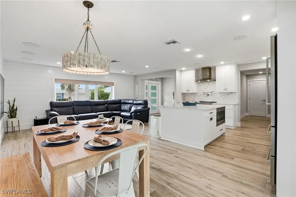 6163 Plumosa Avenue Fort Myers FL 33908