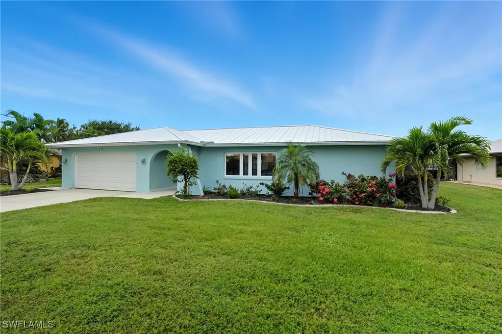 6163 Plumosa Avenue Fort Myers FL 33908