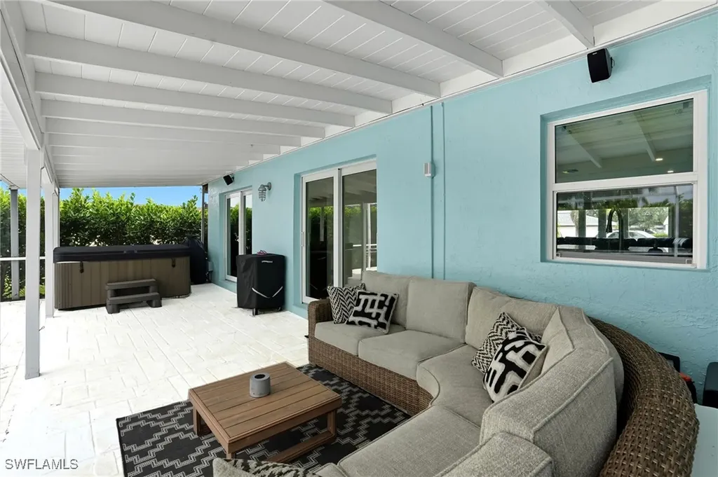 6163 Plumosa Avenue Fort Myers FL 33908