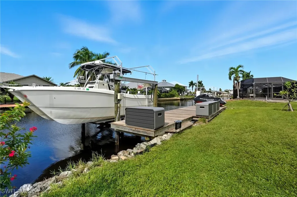 6163 Plumosa Avenue Fort Myers FL 33908